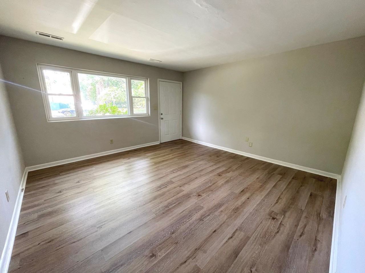 327 West Ln #B - Photo 2 of 14