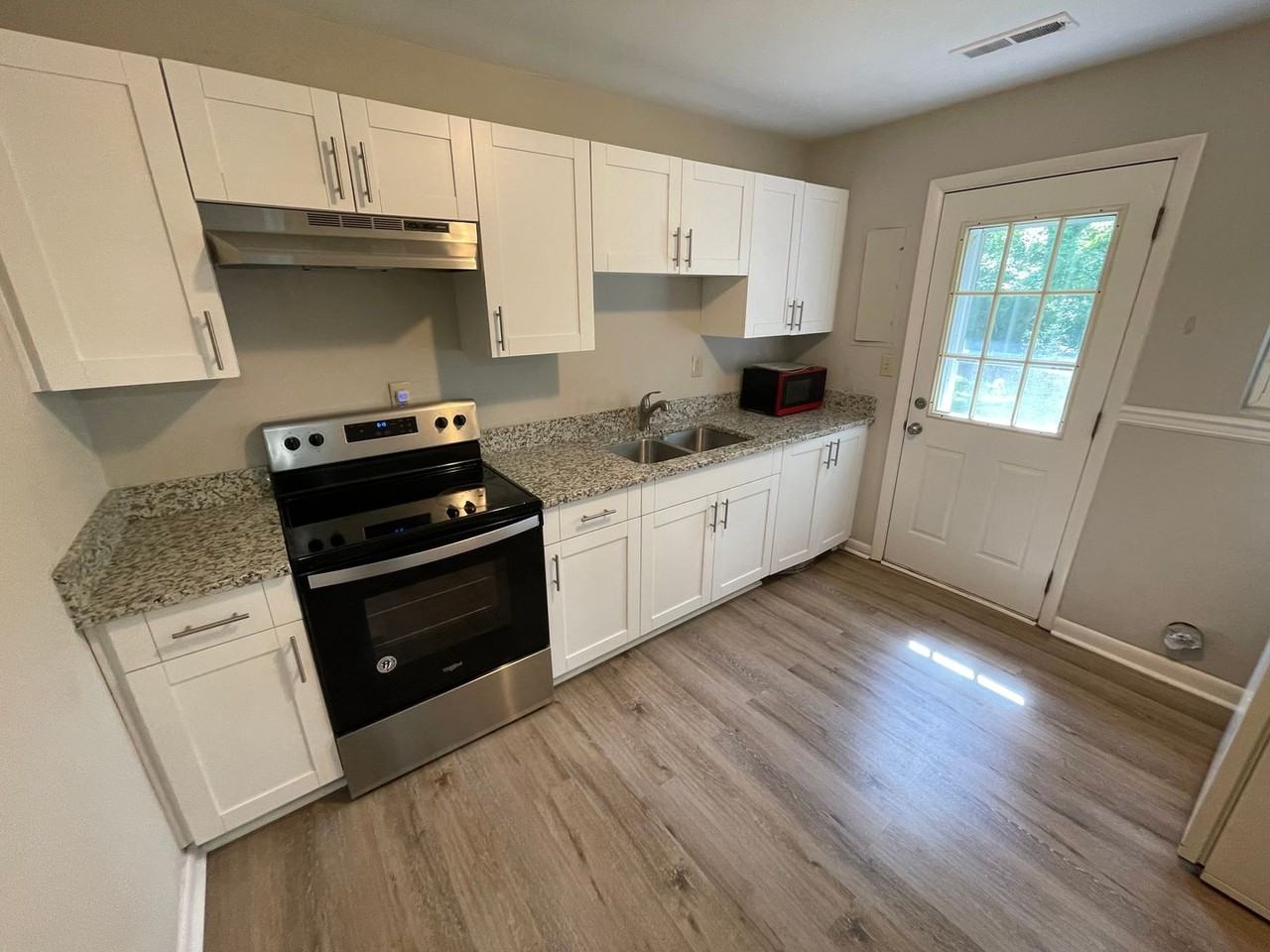 327 West Ln #B - Photo 4 of 14