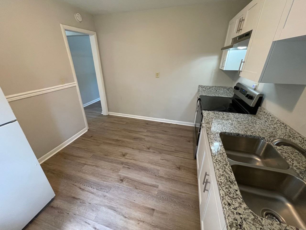 327 West Ln #B - Photo 7 of 14