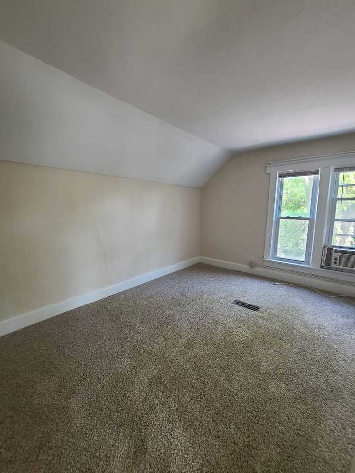 1412 N Champaign St - Photo 3 of 42