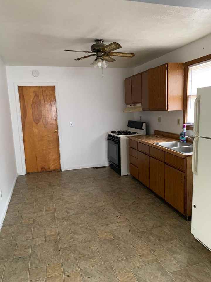 1408 N 15th St - Photo 3 of 6
