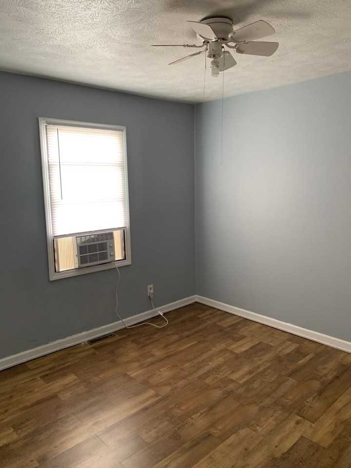 1408 N 15th St - Photo 4 of 6
