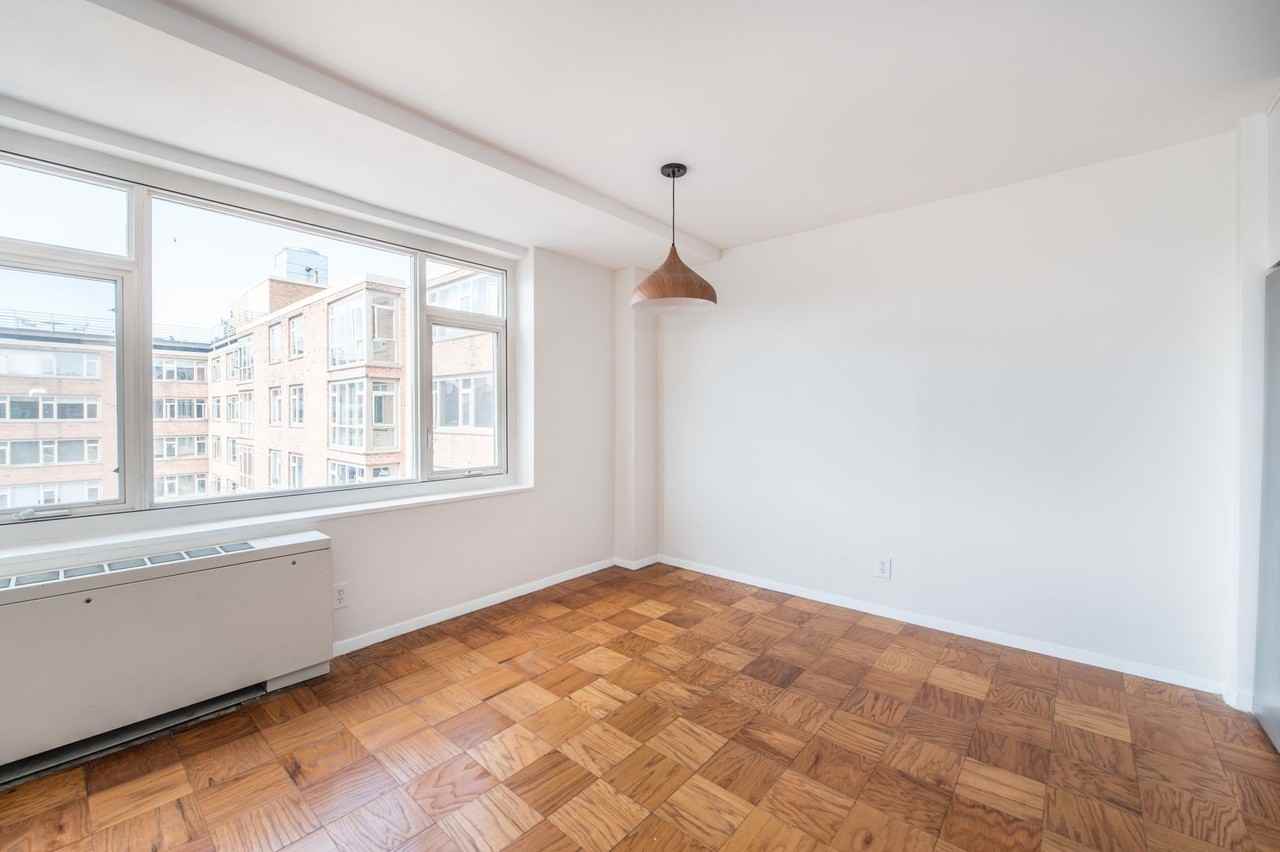 1545 18th St Nw #812 - Photo 6 of 20