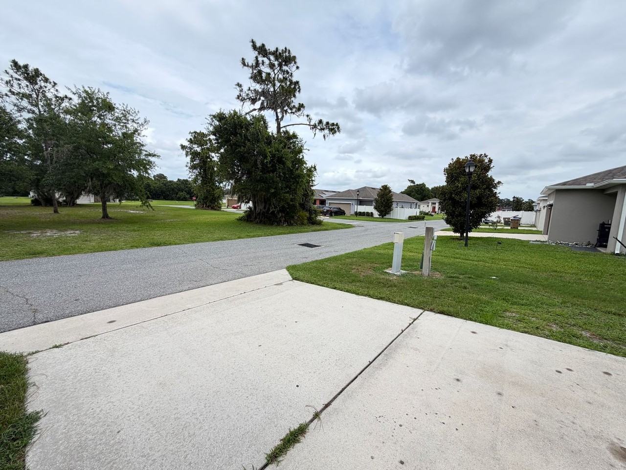 2411 Grasmere View Pkwy N - Photo 5 of 50