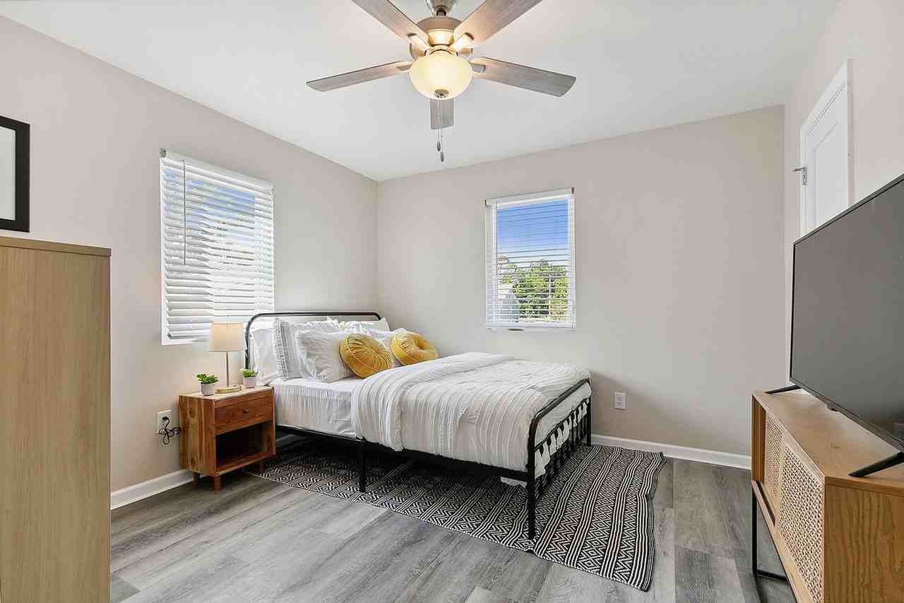 417 Sugar Pine St Apt D - Photo 5 of 13
