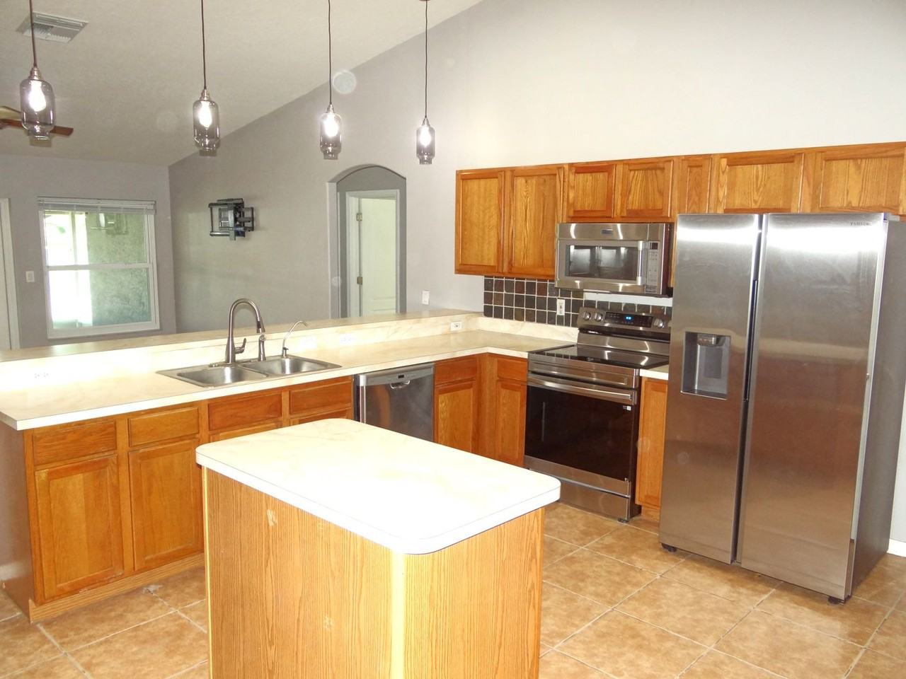 5422 Watson Rd - Photo 3 of 19