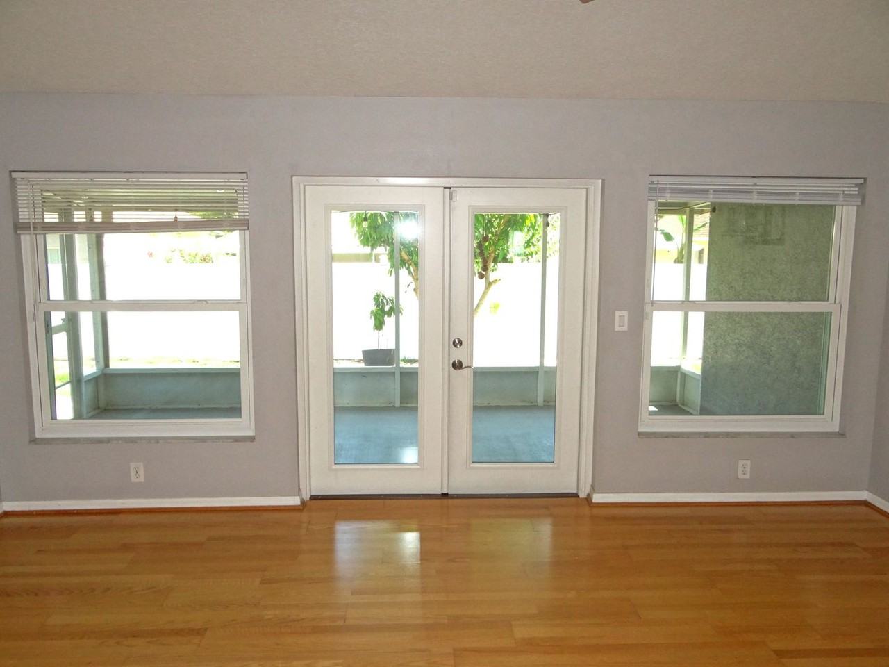 5422 Watson Rd - Photo 6 of 19