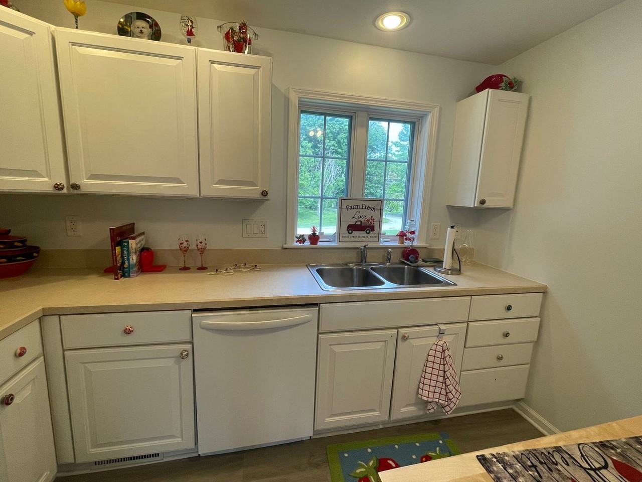14 Richardson St - Photo 5 of 28