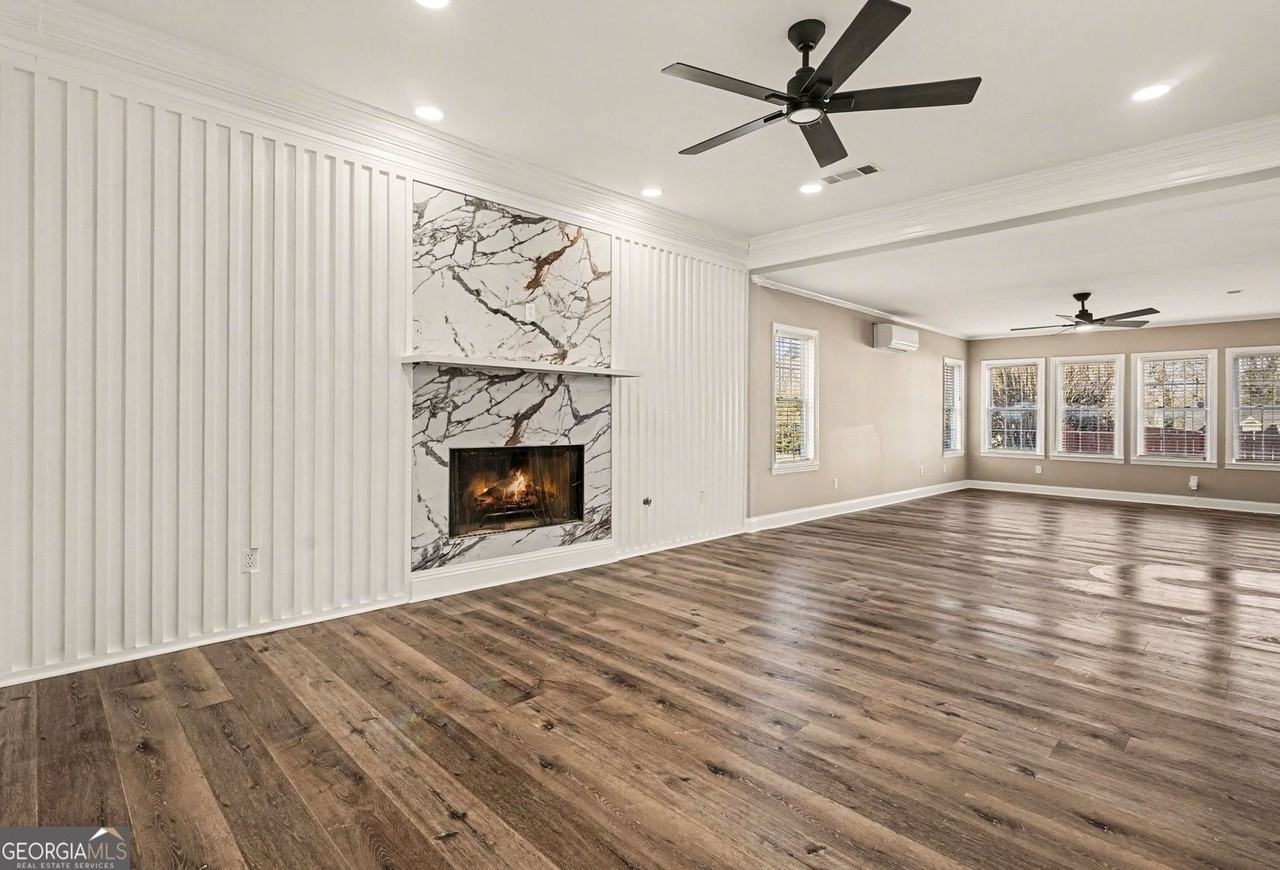 3170 Sherwood Oaks Ct - Photo 4 of 12