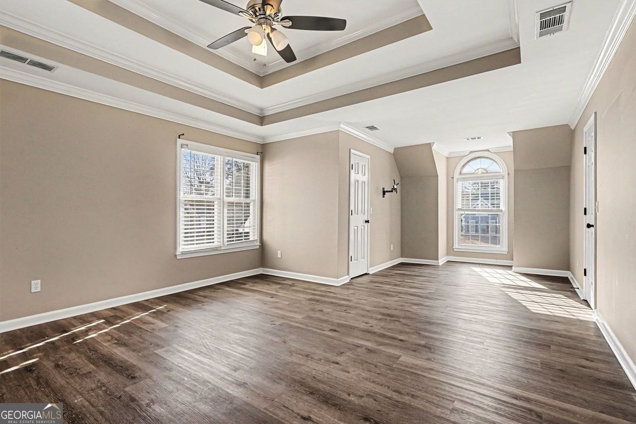 3170 Sherwood Oaks Ct - Photo 7 of 12