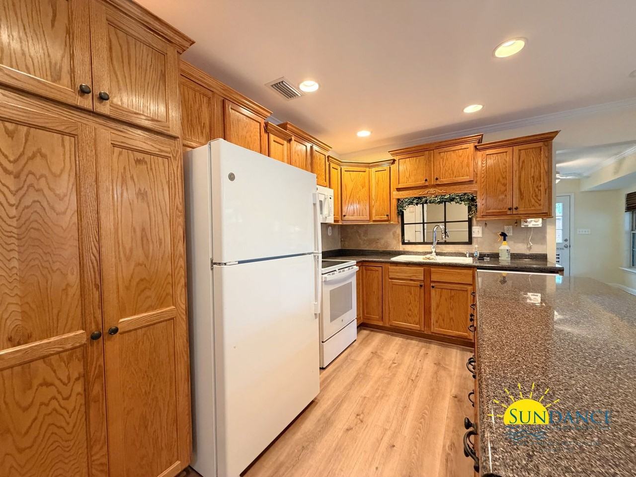 103 Azalea Cir - Photo 7 of 33