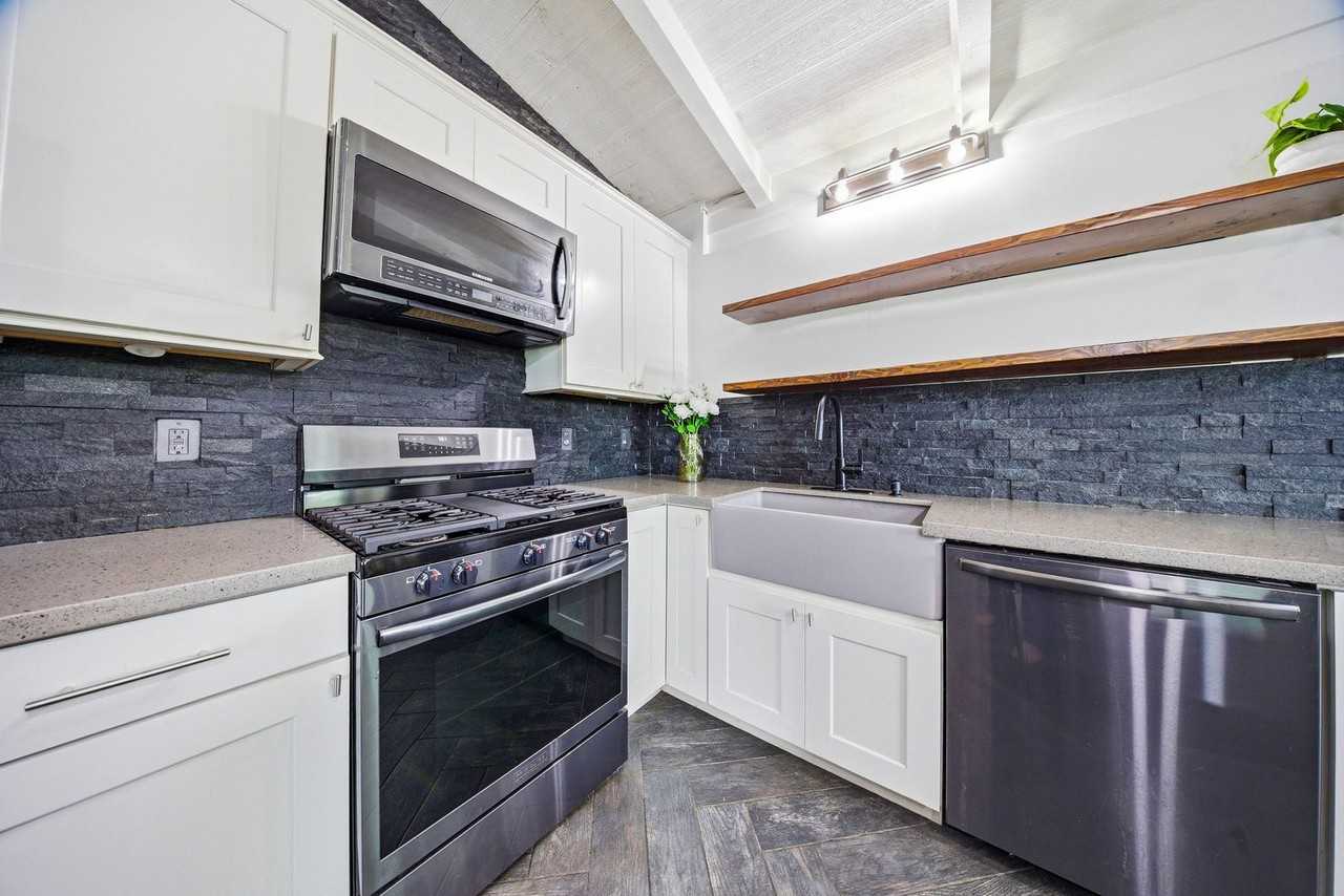 4442 Iliwai St #1 - Photo 4 of 20