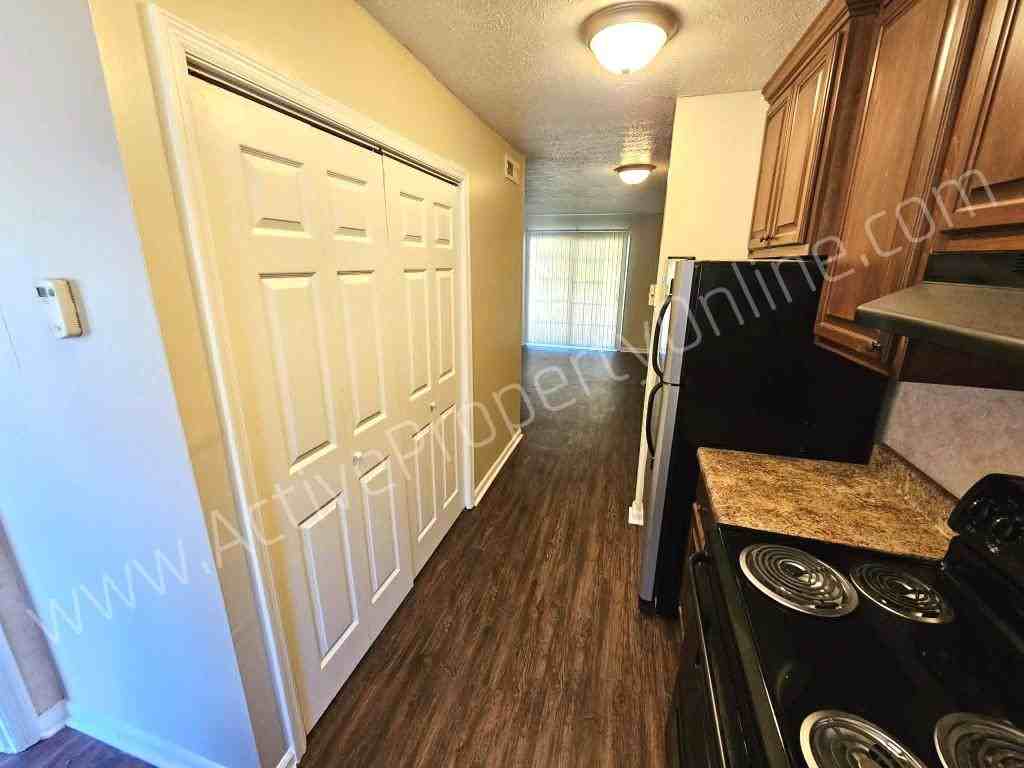 2655 Vineville Ave Apt G - Photo 3 of 13