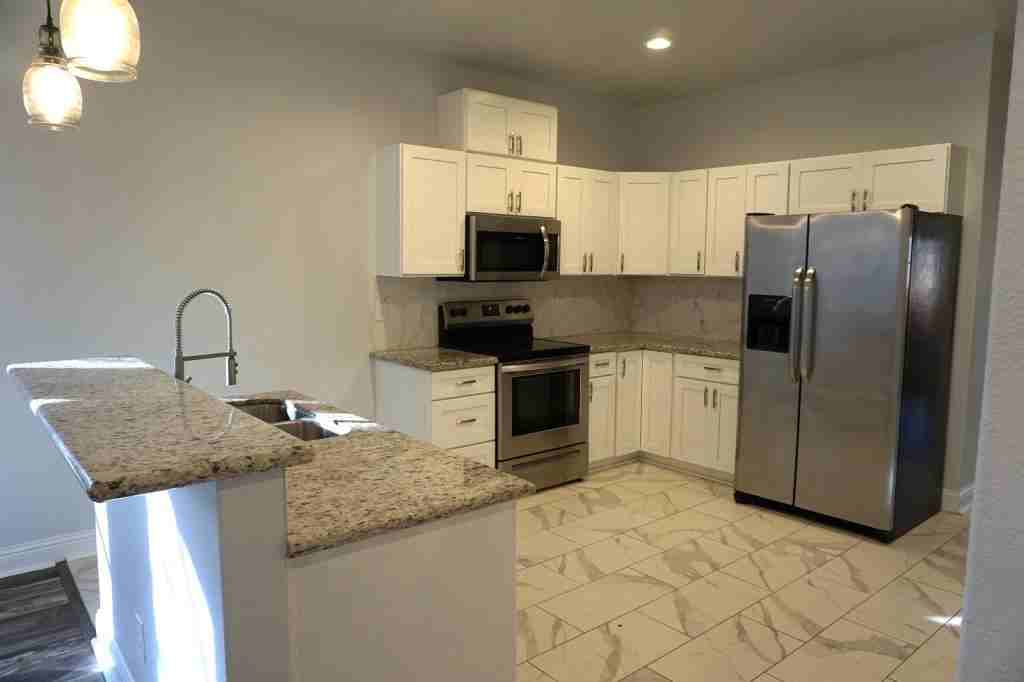 1415 Semlinger Rd - Photo 5 of 16