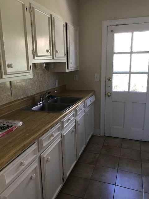 715A Savannah Hwy - Photo 3 of 10