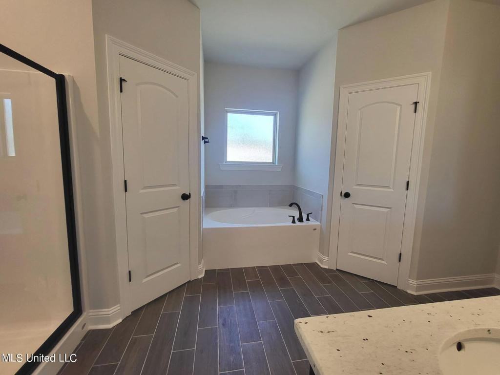 860 Leeward Dr - Photo 7 of 8