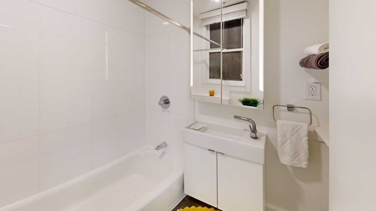 530 Stockton Street - Photo 5 of 14