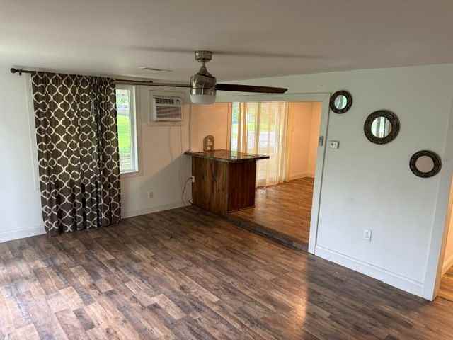 730 E Sherman St - Photo 2 of 3