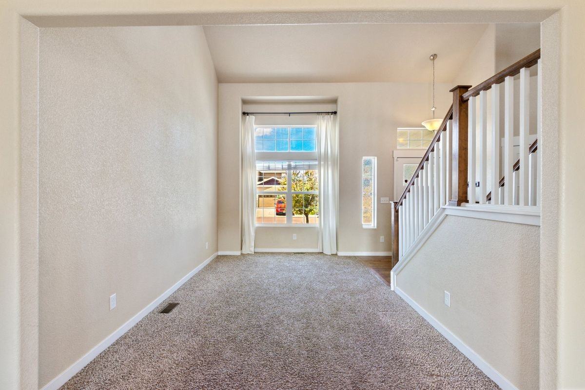 10423 Abrams Dr - Photo 3 of 27