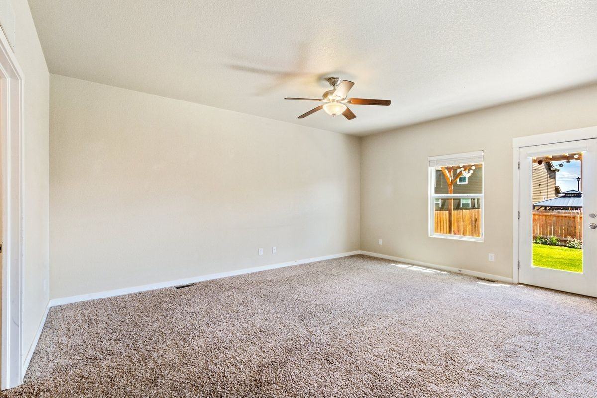 10423 Abrams Dr - Photo 6 of 27