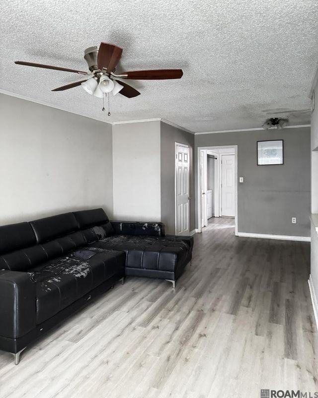 847 E Boyd Dr ##D - Photo 3 of 10