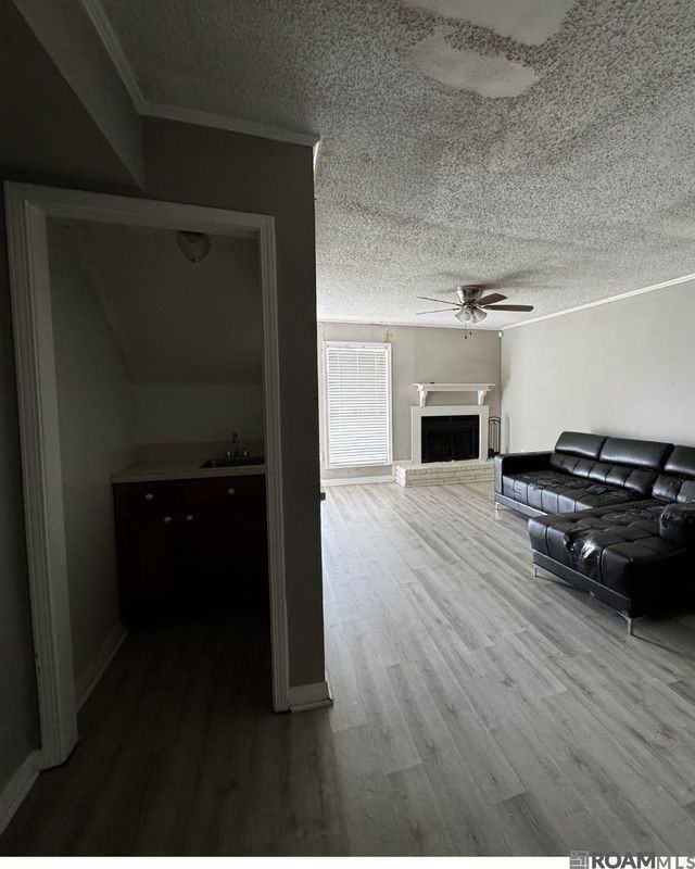 847 E Boyd Dr ##D - Photo 4 of 10