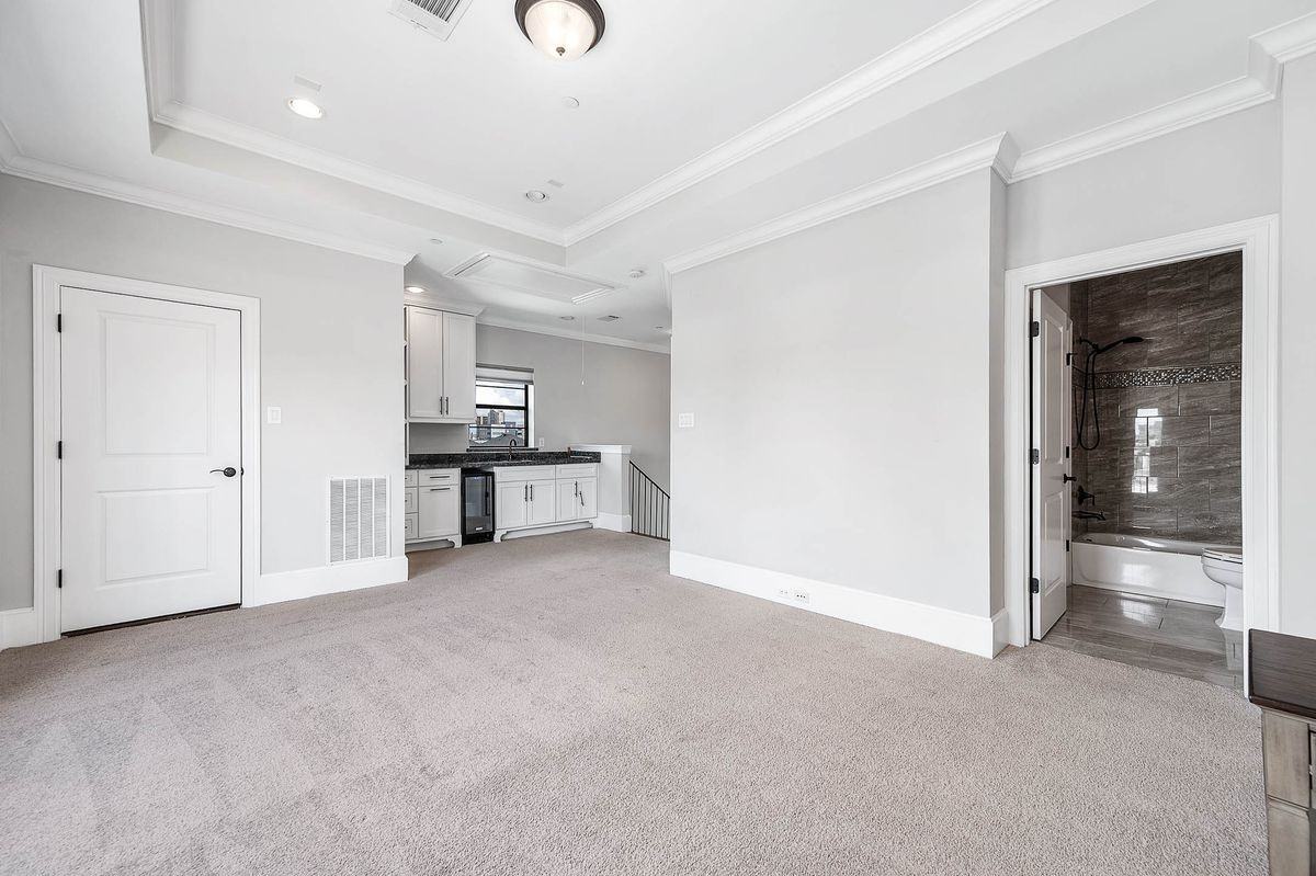 5733 Winsome Ln - Photo 7 of 36