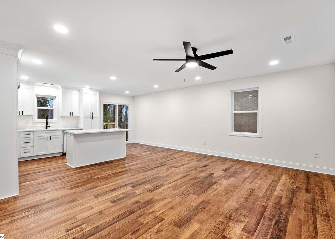 318 Elder Street Ext - Photo 4 of 23