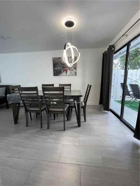 4174 Sw 51st St ##2 - Photo 3 of 12