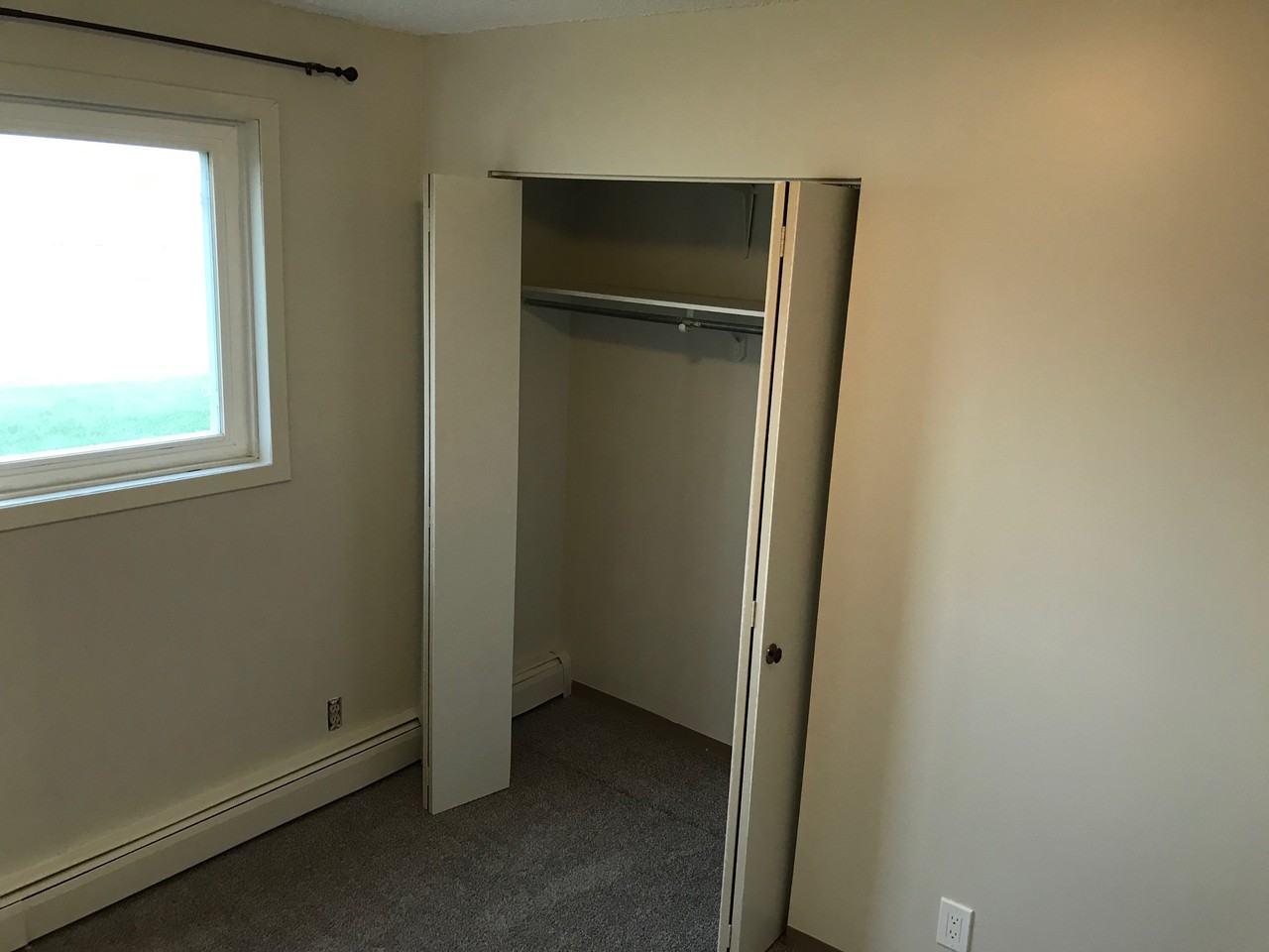 Birchmount Apartment - Photo 6 of 10