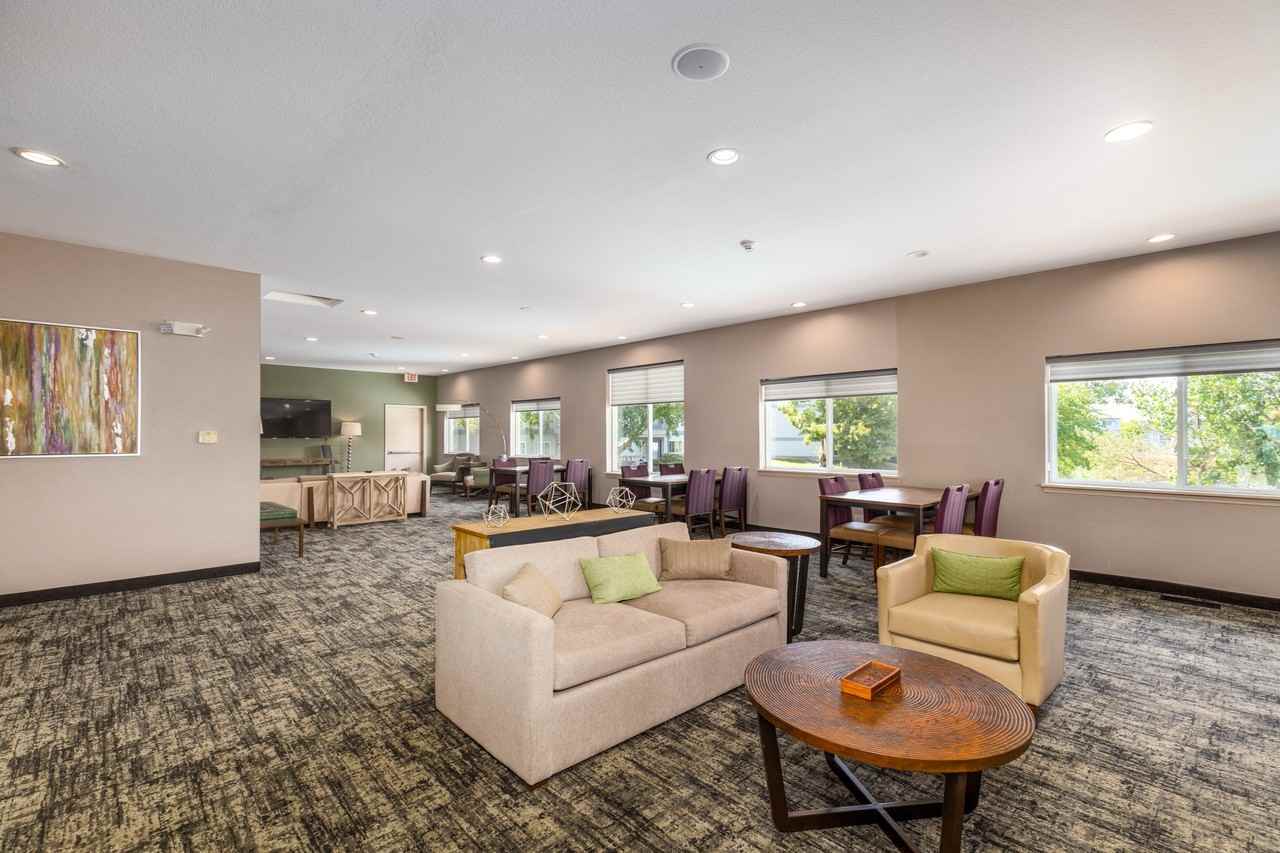Fountains Apartments - Photo 5 of 51