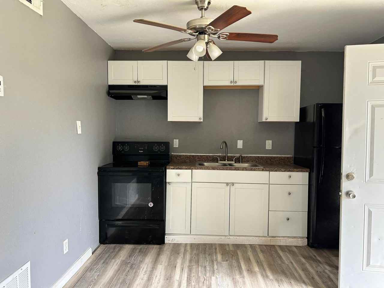 307 N 14th Street - Photo 2 of 5