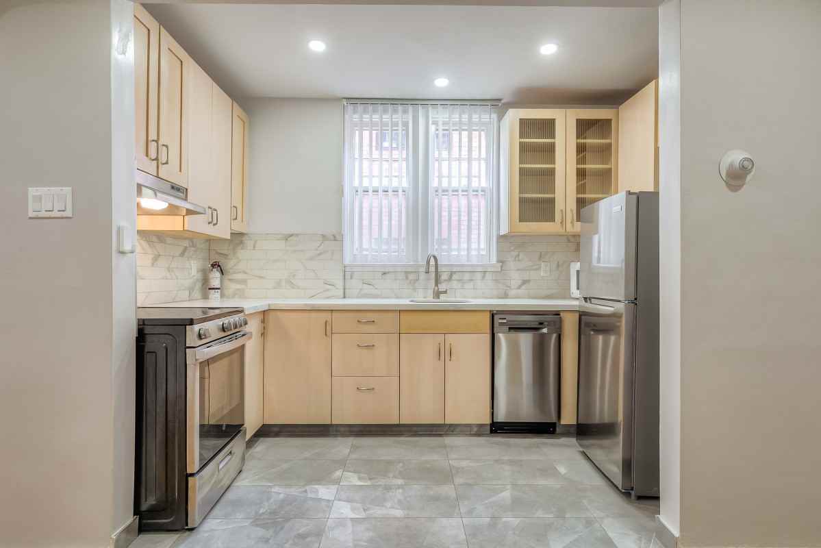 16 Acacia Rd Lowr #L2
