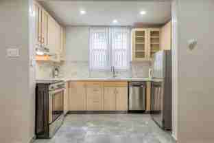16 Acacia Rd #LOWER - Photo 1 of 1