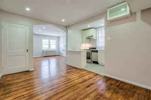 16 Acacia Rd #UPPER - Photo 1 of 1