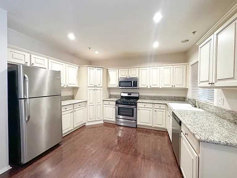 8732 Reading Ave #C - Photo 2 of 13