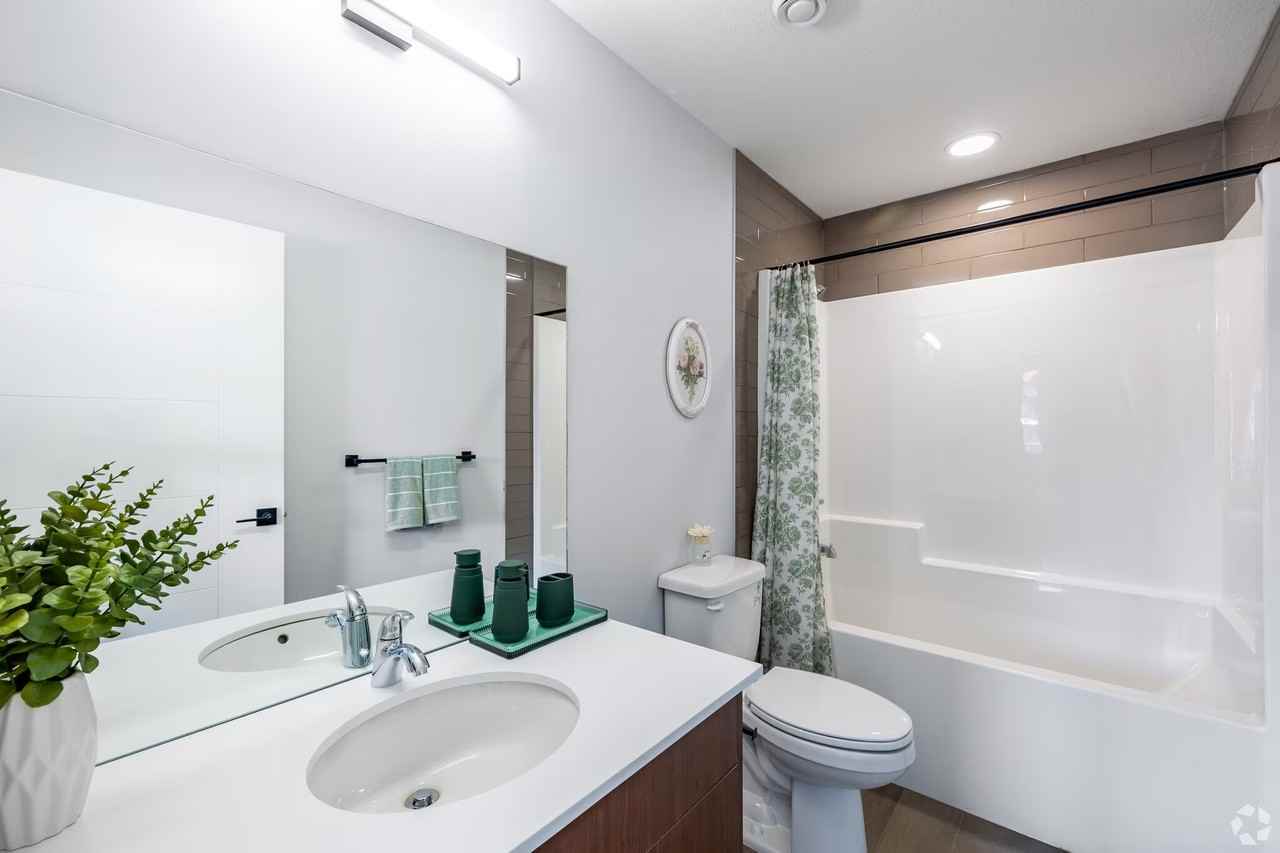 348 Greystone Boulevard - Photo 6 of 14