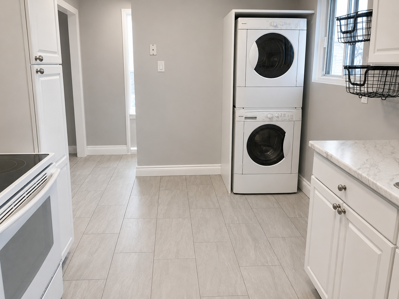 396 Fleetwood Dr #1 - Photo 5 of 8