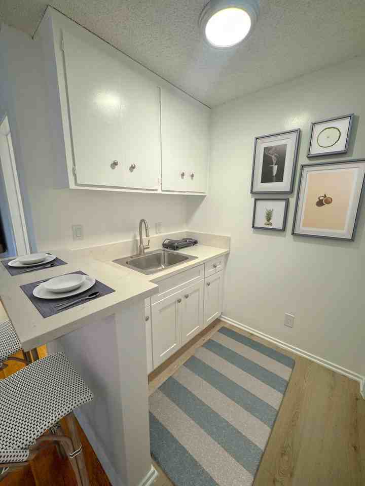 11668 Idaho Avenue, Los Angeles, Ca, Usa #1 - Photo 3 of 4