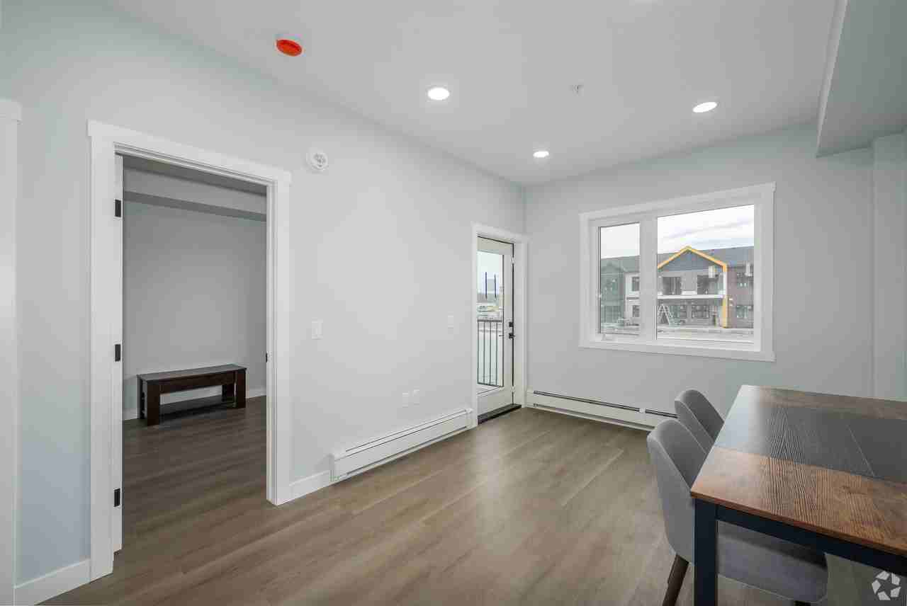 348 Greystone Boulevard - Photo 3 of 12
