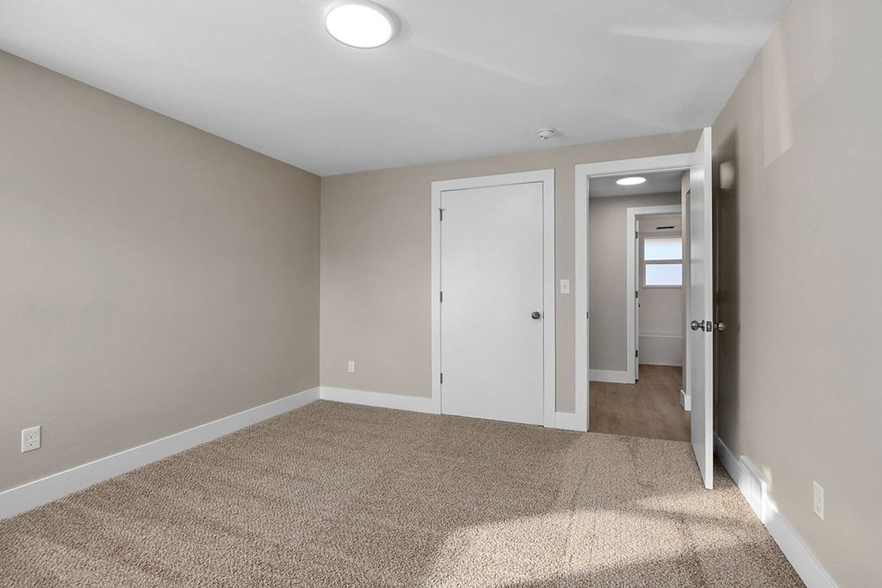 1131 Lyon St Ne #2 - Photo 7 of 9
