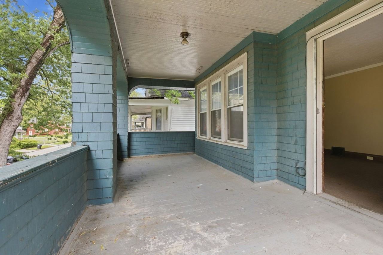 13615 Earlwood Rd - Photo 2 of 20
