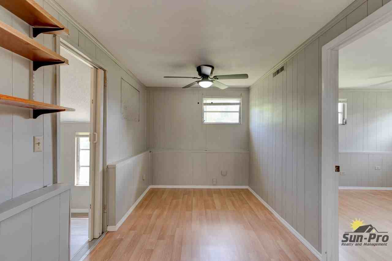907 Hamilton St - Photo 7 of 24
