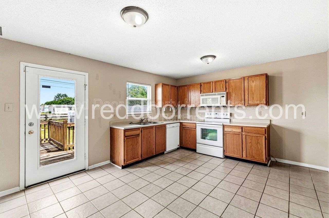 76 Snowflake Cir - Photo 5 of 31