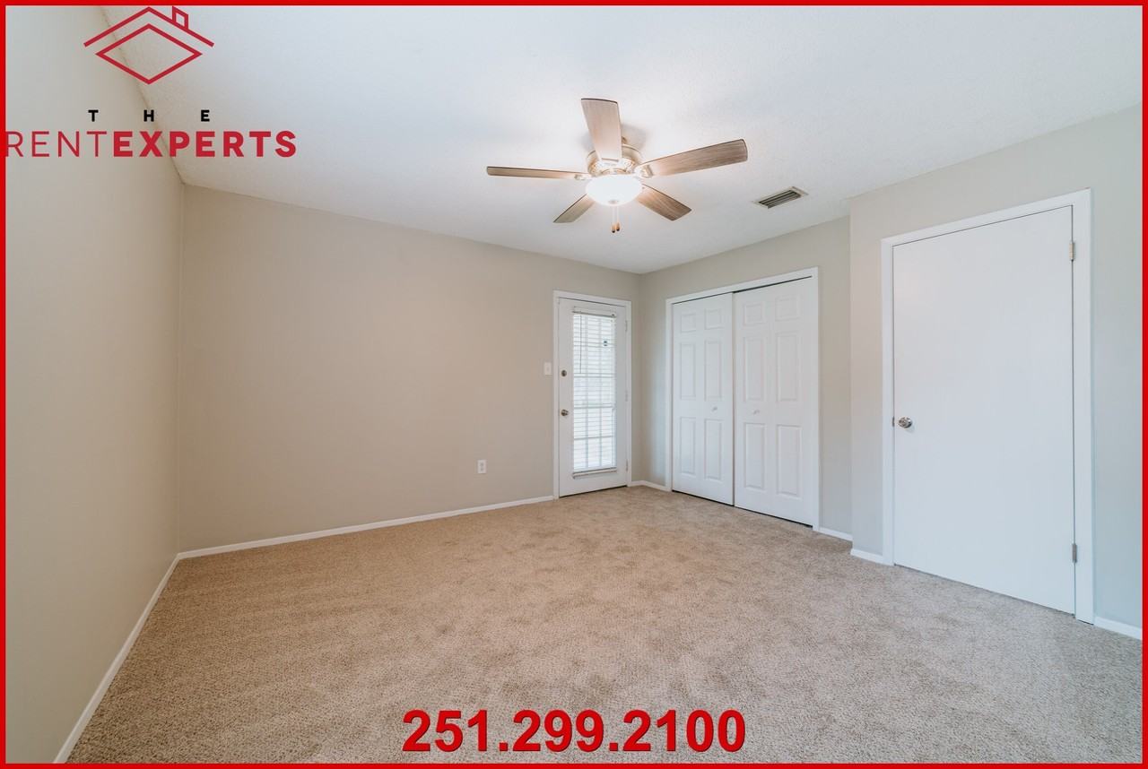 915 Schaub Ave - Photo 7 of 26