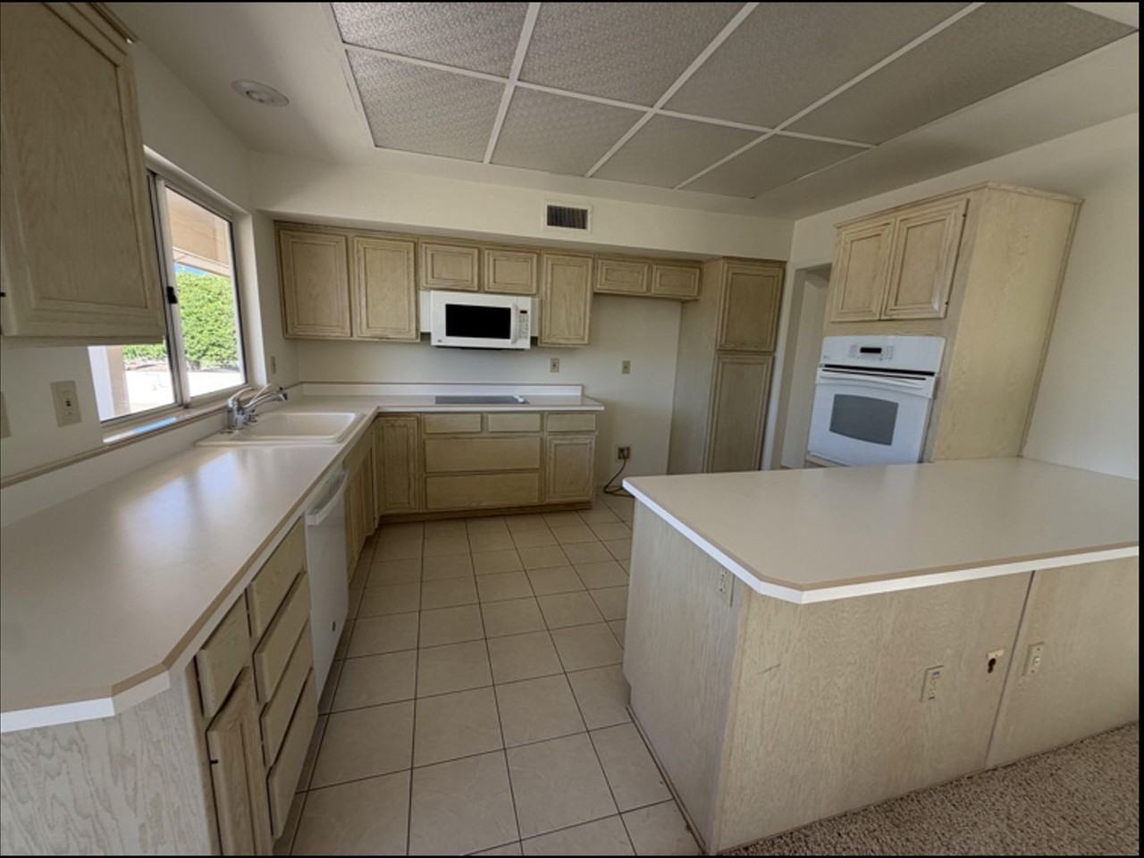 14626 W Trading Post Dr - Photo 6 of 20