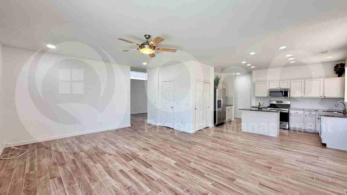 25828 N 67th Dr - Photo 5 of 28