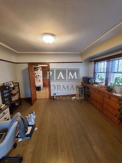 6628 W Lloyd St - Photo 7 of 17