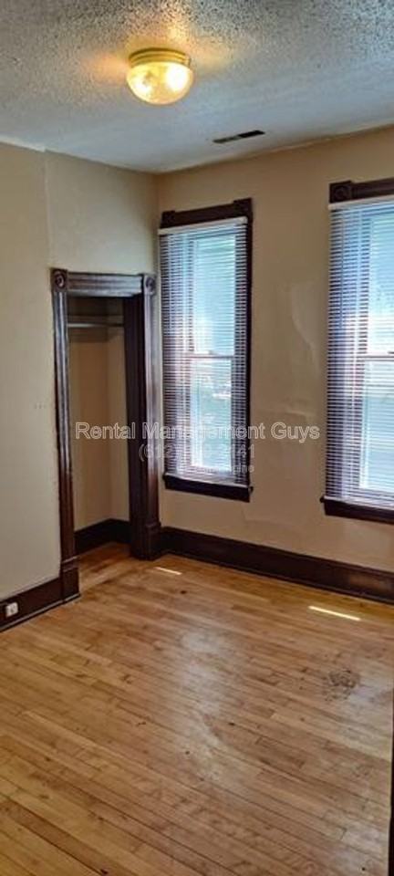 2500 17th Ave S #2 - Photo 3 of 11