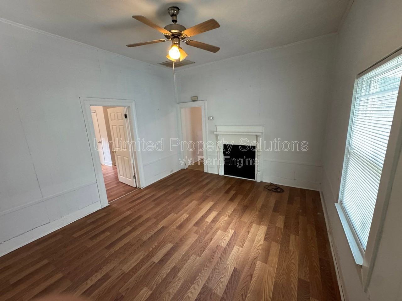 317 Queen St - Photo 5 of 17